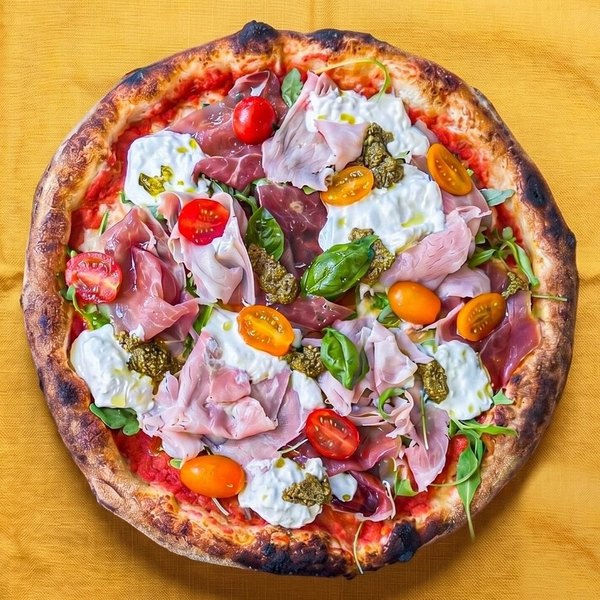 Exemple de photo idéale : pizza entière vue du dessus